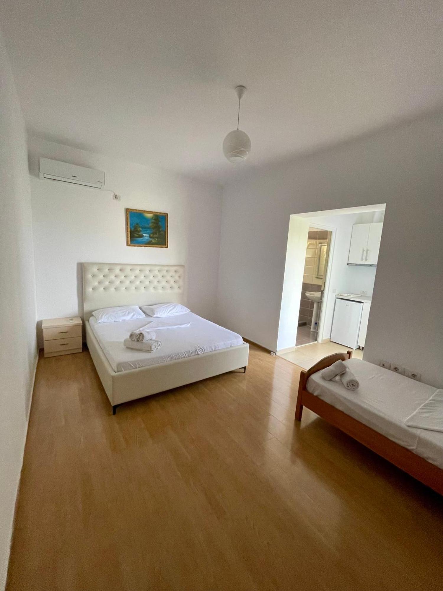 Keivi Guesthouse Sarande Luaran gambar